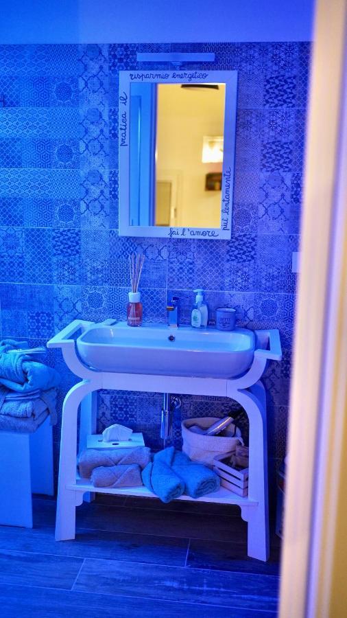 Bed Art Relaxing Suite - Appartamento Con Sauna Happiness Suite Gallery San Benedetto del Tronto Esterno foto