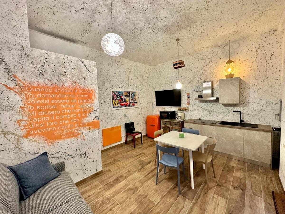 Bed Art Relaxing Suite - Appartamento Con Sauna Happiness Suite Gallery San Benedetto del Tronto Esterno foto